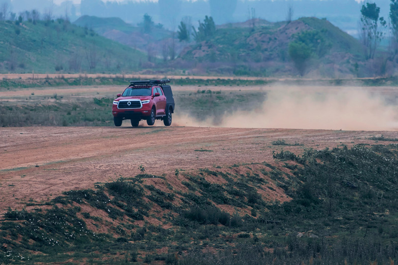 長城炮宿營車首次亮相上海房車展 長城炮宿營車首次亮相上海房車展