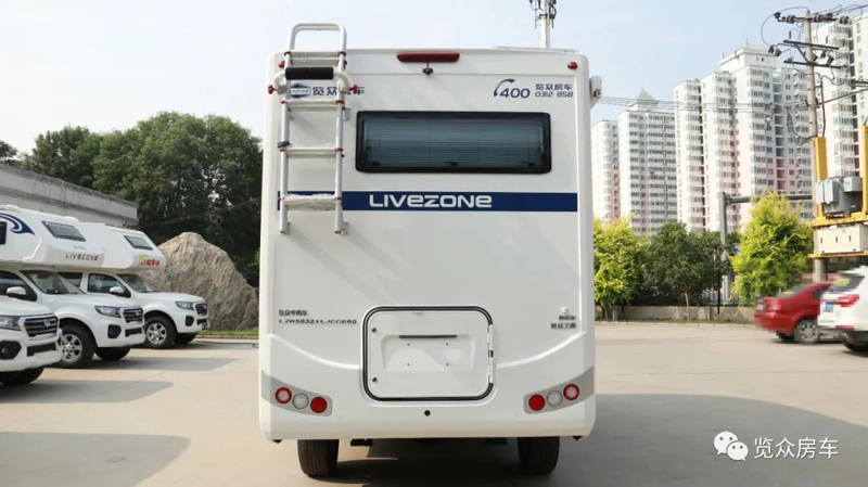 這款房車動力不錯，可以選擇