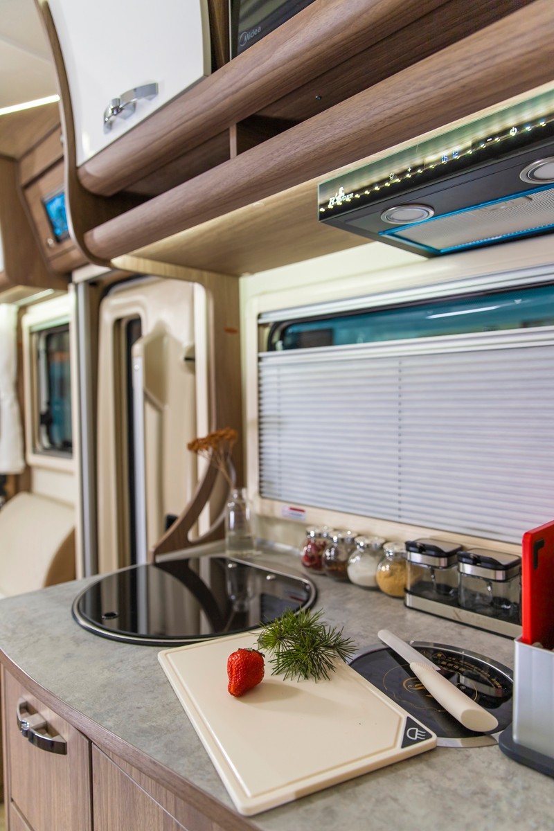 更有空間，更舒適的國(guó)六房車