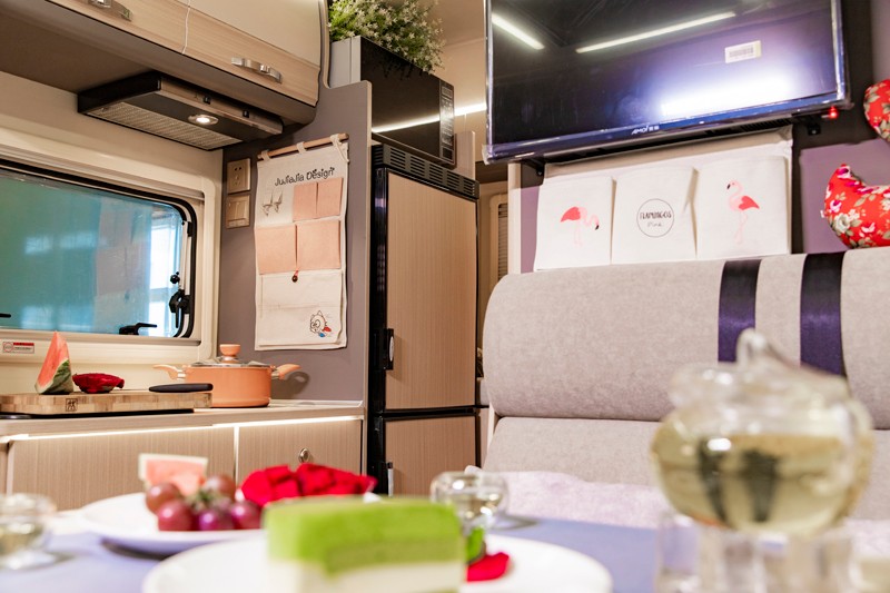 這款房車，勁大省油還是四驅房車