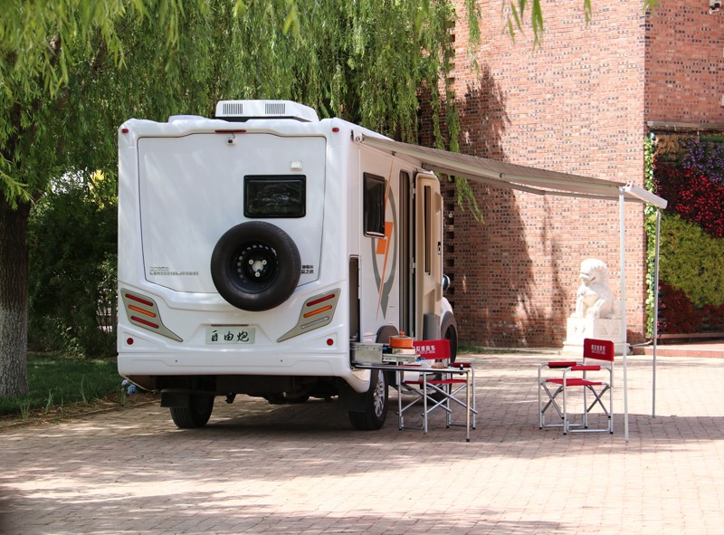 不只有空間，這臺(tái)房車還有哪里？