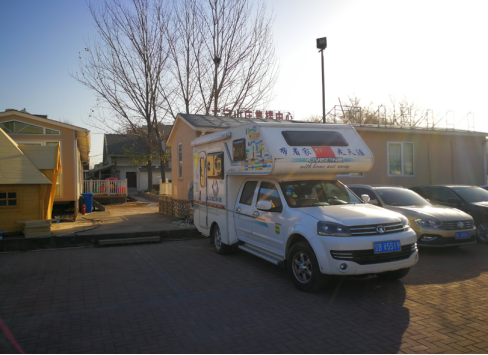 你沒看錯，歡迎來到2012年的房車世界！