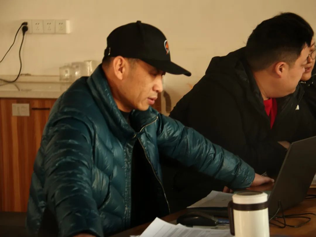 以用戶為中心，覽眾房車高管與用戶在線懇談