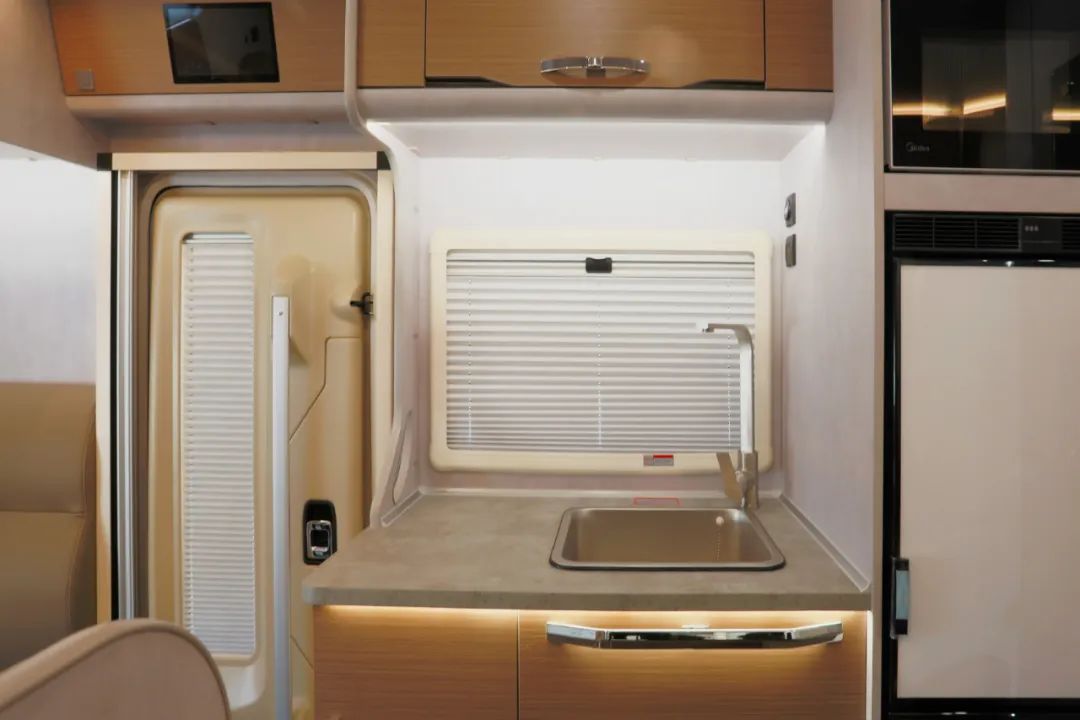 向“偽性價(jià)比”房車出擊，第五代塞拉維來襲！