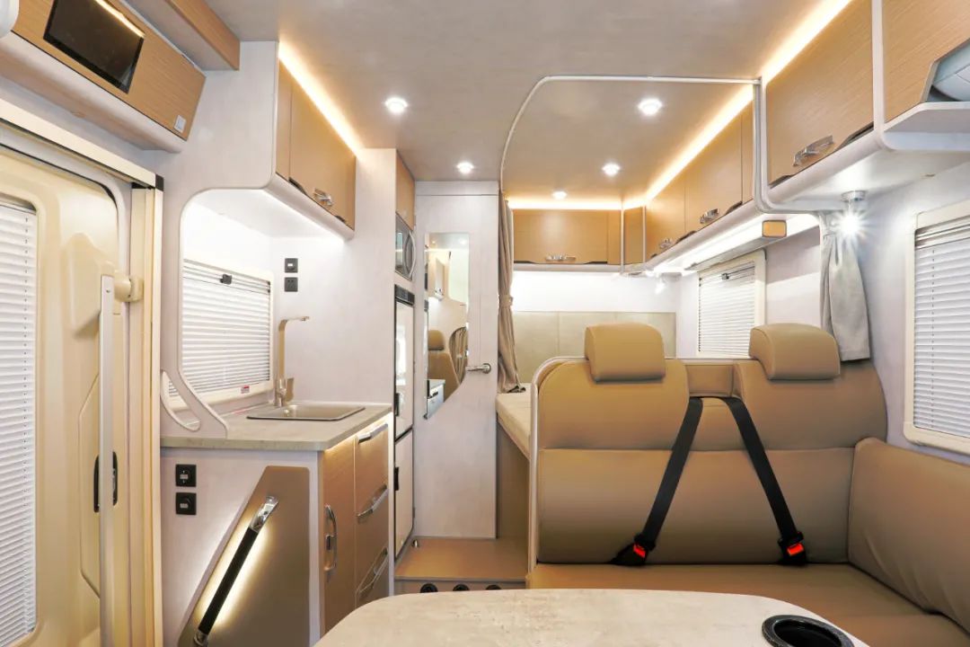 向“偽性價(jià)比”房車出擊，第五代塞拉維來襲！