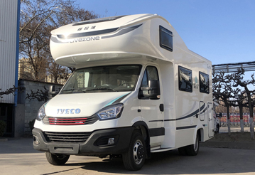 不用拓展可以有超大空間，這款房車做到了