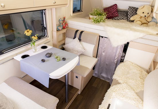 有四驅才是王道，這兩款國產房車可選